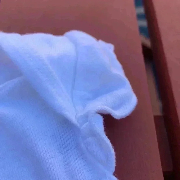 (I for $25) bundles  onesie, with cap sleeves and flowers on the front - Picture 4 of 5